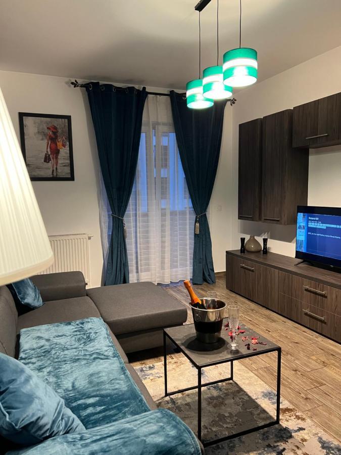 Pya Residence Brasov Bagian luar foto