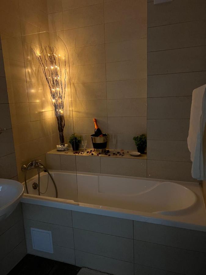 Pya Residence Brasov Bagian luar foto