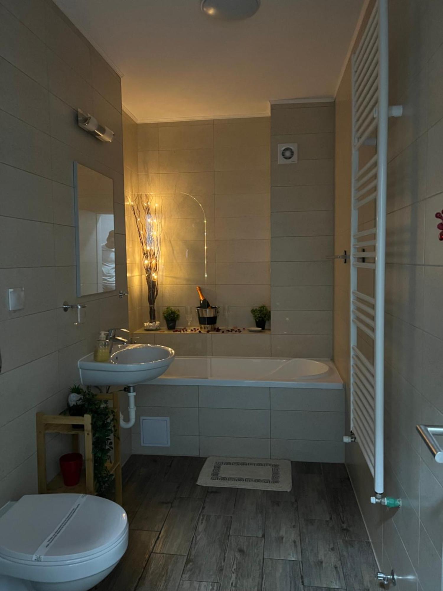 Pya Residence Brasov Bagian luar foto